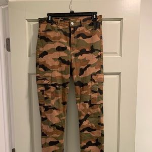 High waisted Camo Pants